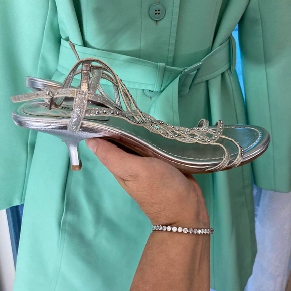 Unlisted Kenneth Cole Silver sparkly beaded sandals w diamanté details 10 - Picture 5 of 6